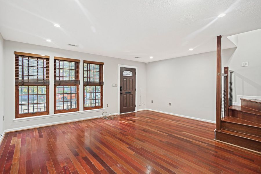 Photo - 1111 Harvard St NW-F