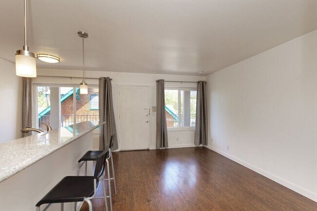 Photo - 2828 College Ave Unit 11