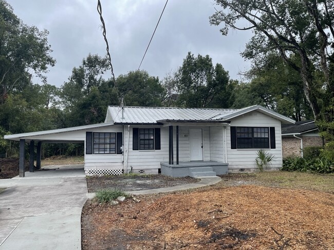 Building Photo - 5457 101st St