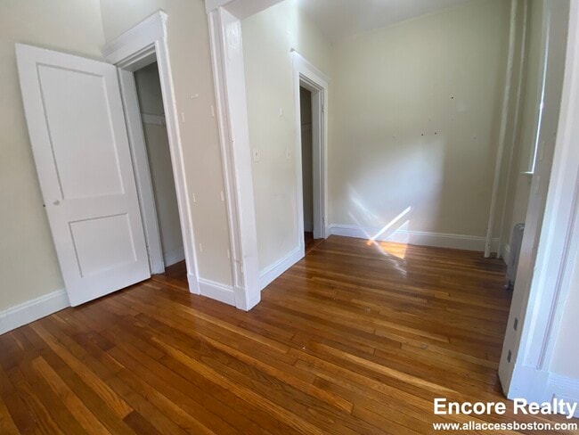 Photo - 1163 Boylston St Unit 1