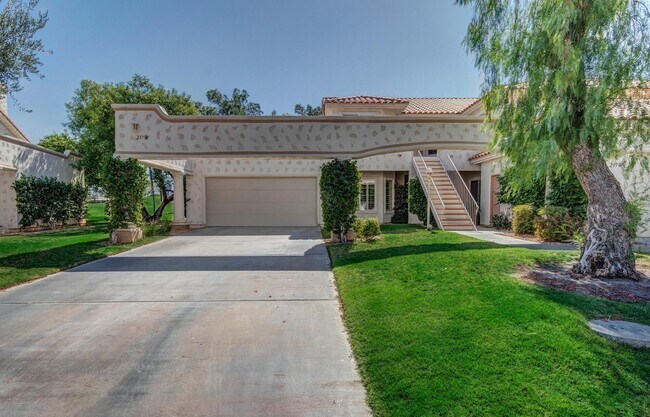 237 Vista Royale Cir W