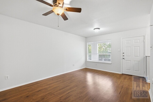 Photo - 1514 Parker Ln Unit Apartment 102