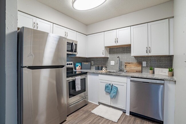 Photo - The Waterford Apartment Homes