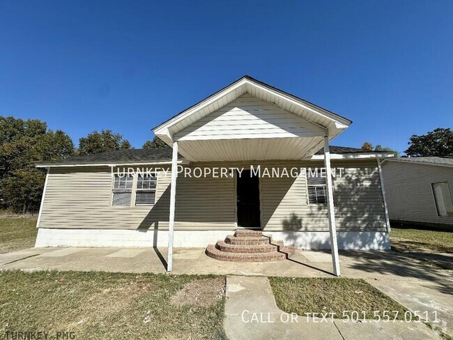 Building Photo - Now Available! Rental