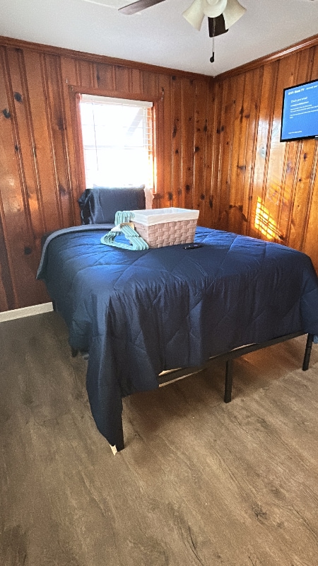 Photo - 1006 Hutchens Rd SE