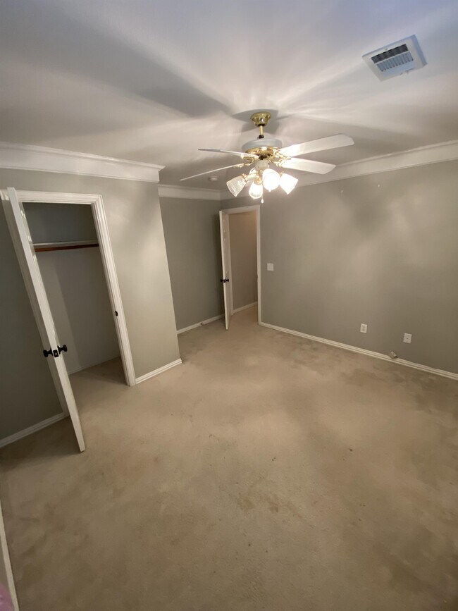 519 Cellars Ct