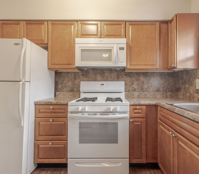 Photo - Emerald Apartments