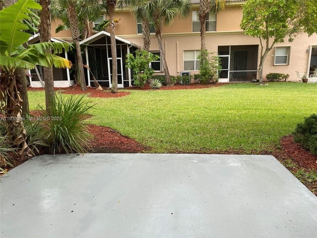 112 Wakulla Springs Way