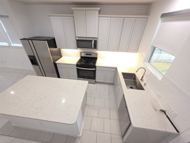 Photo - 40732 Guillemont Ln