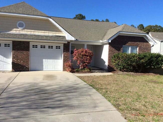 Building Photo - Beautiful Duplex Home near Cherry Point