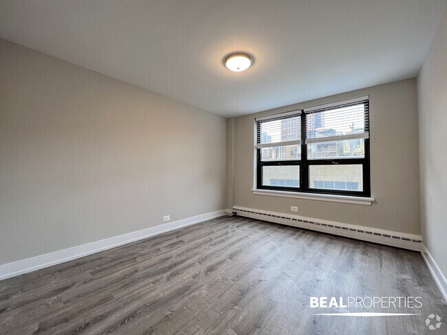Building Photo - 445 W Wellington Ave Unit 1 bed Rental