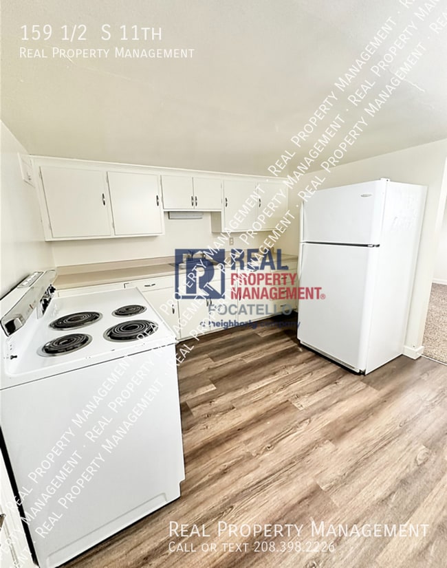 Photo - 159 1/2  S 11th-