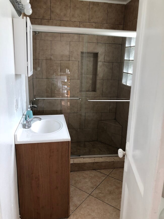 Photo - 1661 8th St Unit 1