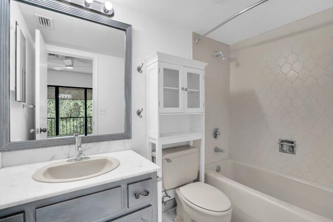 Photo - 1701 Presidential Way Unit A201