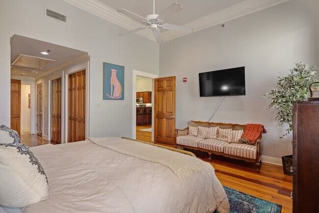 Photo - 500 Jefferson St