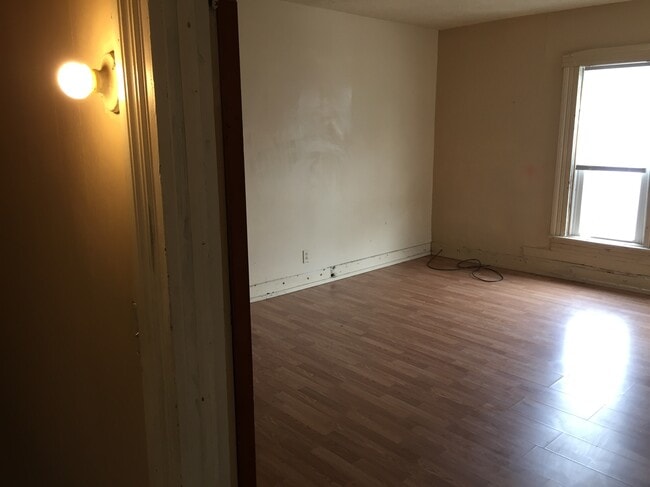 Photo - 217 NW 5th St