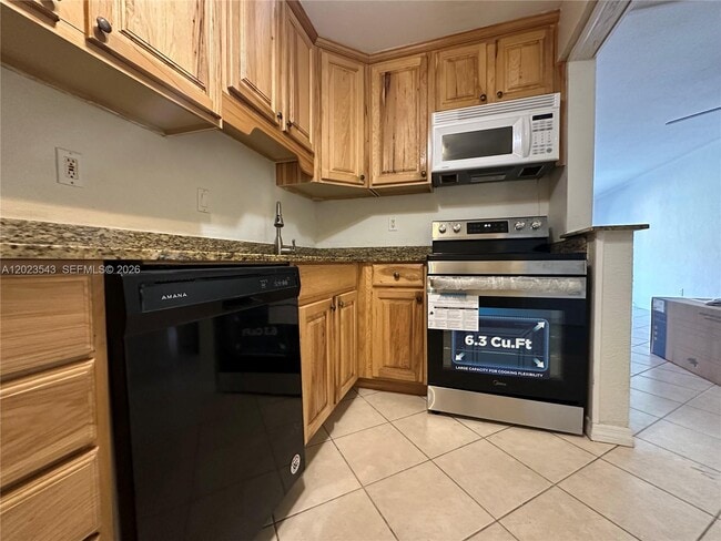Photo - 8650 SW 67th Ave Unidad 1032
