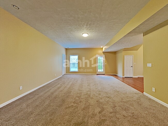 Photo - 435 Rocky Crest Dr