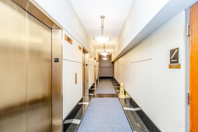 Photo - 345 N La Salle Dr Unit 1804