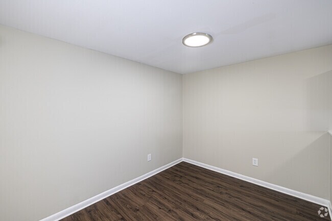 2BR, 1BA - 900SF - Dining Room