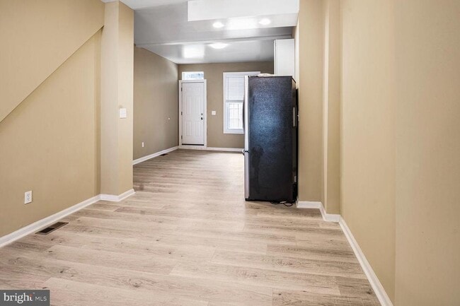 Building Photo - 1684 Darley Ave Rental