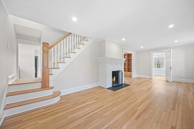 Photo - 15 Richmond Dr