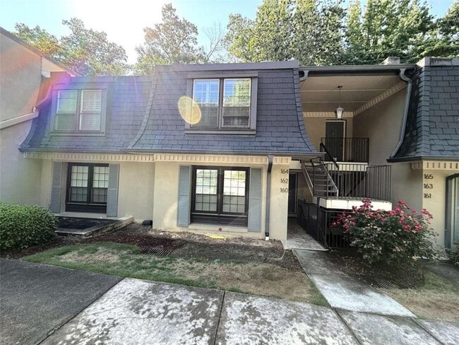 Photo - 162 Maribeau Square NW Rental