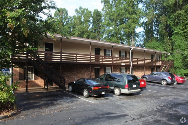 Bethabara Garden Apartments - Bethabara Garden Apartments