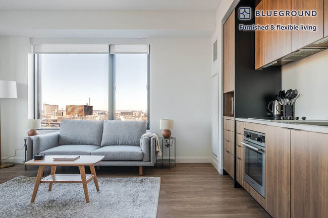 Photo - 151 N First St Unidad FL11-ID1293