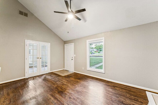 Photo - Charming 2 Bedroom, 2 Bath with Extra Loft Space Available Now!