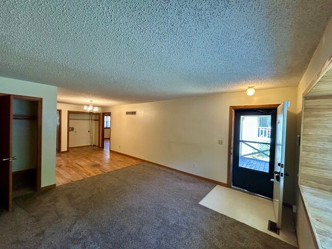 Photo - 723 Locust St