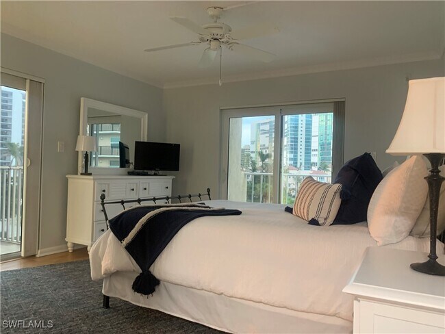 Photo - 3450 Gulf Shore Blvd N Unidad 406