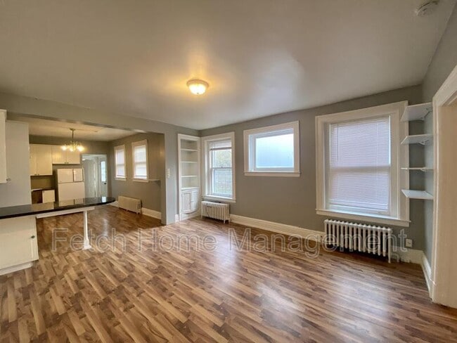 Photo - 137 S Prince St