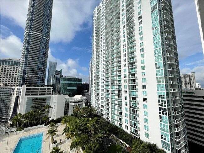 Photo - 950 Brickell Bay Dr Unit 1907