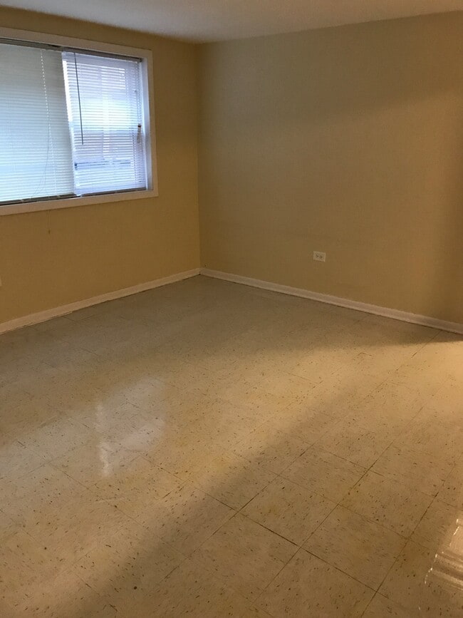 Photo - 1971 N 19th Ave Unit 2