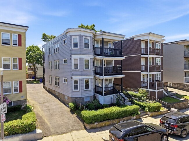 Photo - 72 Olney St