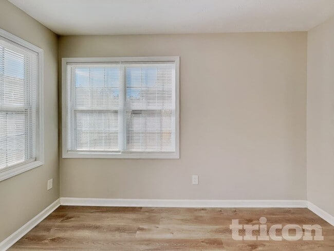 Photo - 200 Lattimore Rd