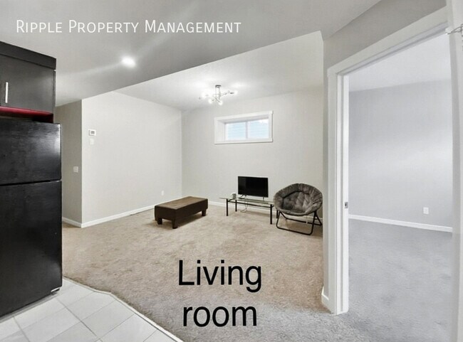 Photo - SPACIOUS 3-BED, 1-BATH LOWER SUITE | PRIVATE ENTRANCE | MODERN FINISHES