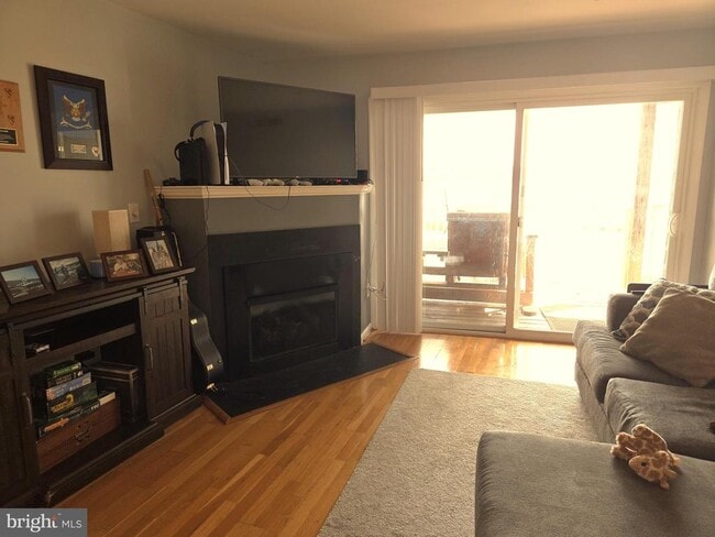 Photo - 12 Owens Landing Ct