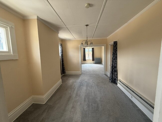 Building Photo - 63 Race St Unit 2nd Floor Rental