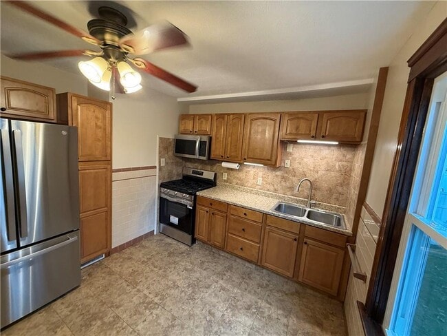 Photo - 1 Drolet Ave