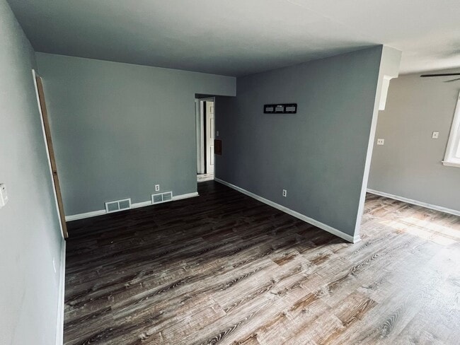 Photo - 508 Greenfield Rd Unit 2