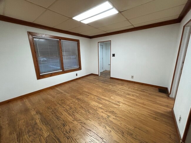 Photo - 922 S Spring St