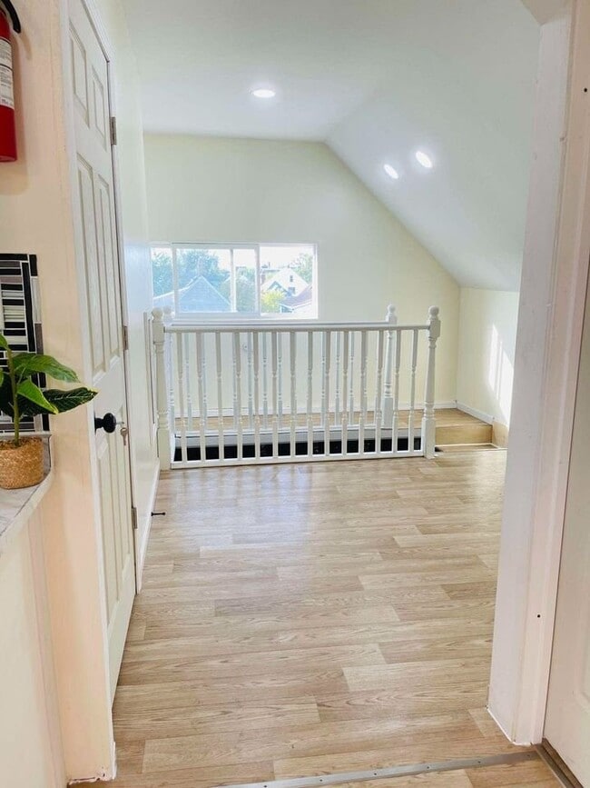 Photo - 2621 Edwin St