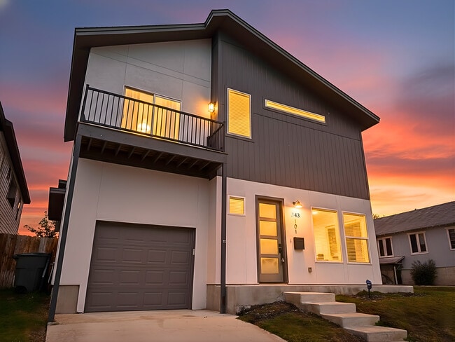 Building Photo - 343 Porter St