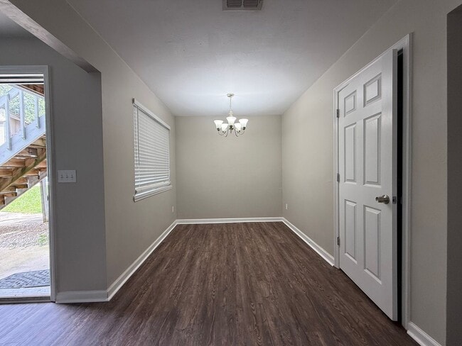 1563 Willow Bend Way Unit B