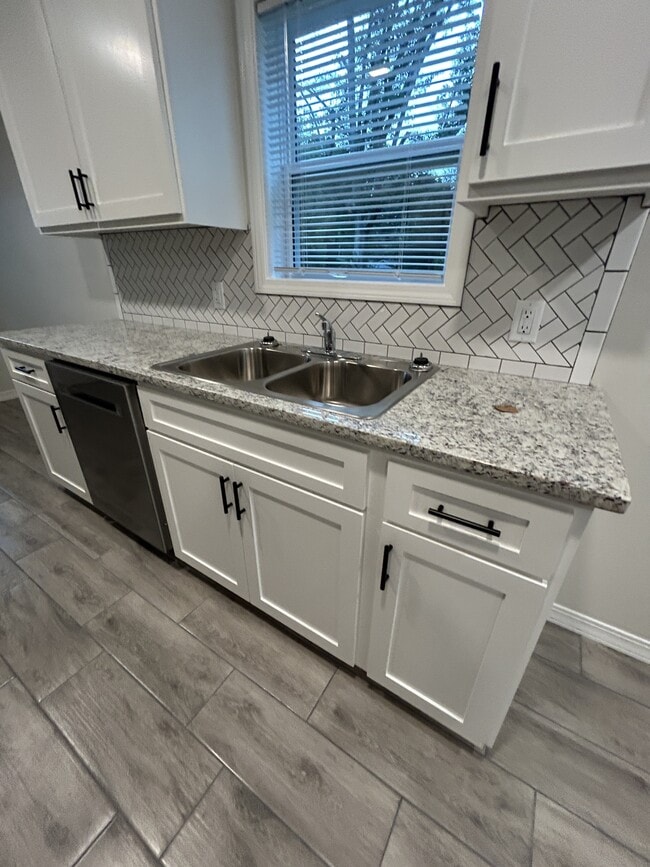 Photo - 2515 Kavanaugh Rd