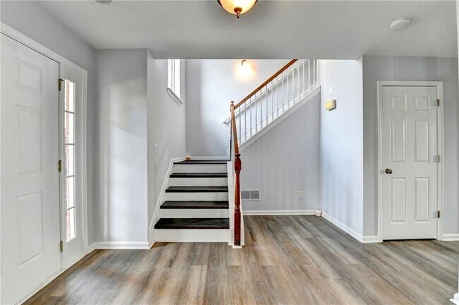 Photo - 831 New Liberty Way