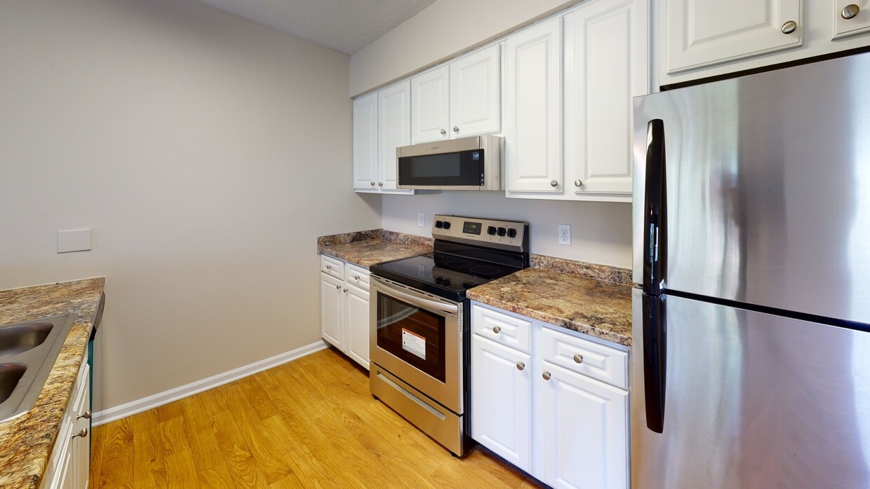 Photo - Collins Crossing Apartments