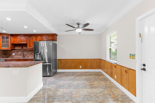 Photo - 111 Lake Ave Unidad 8